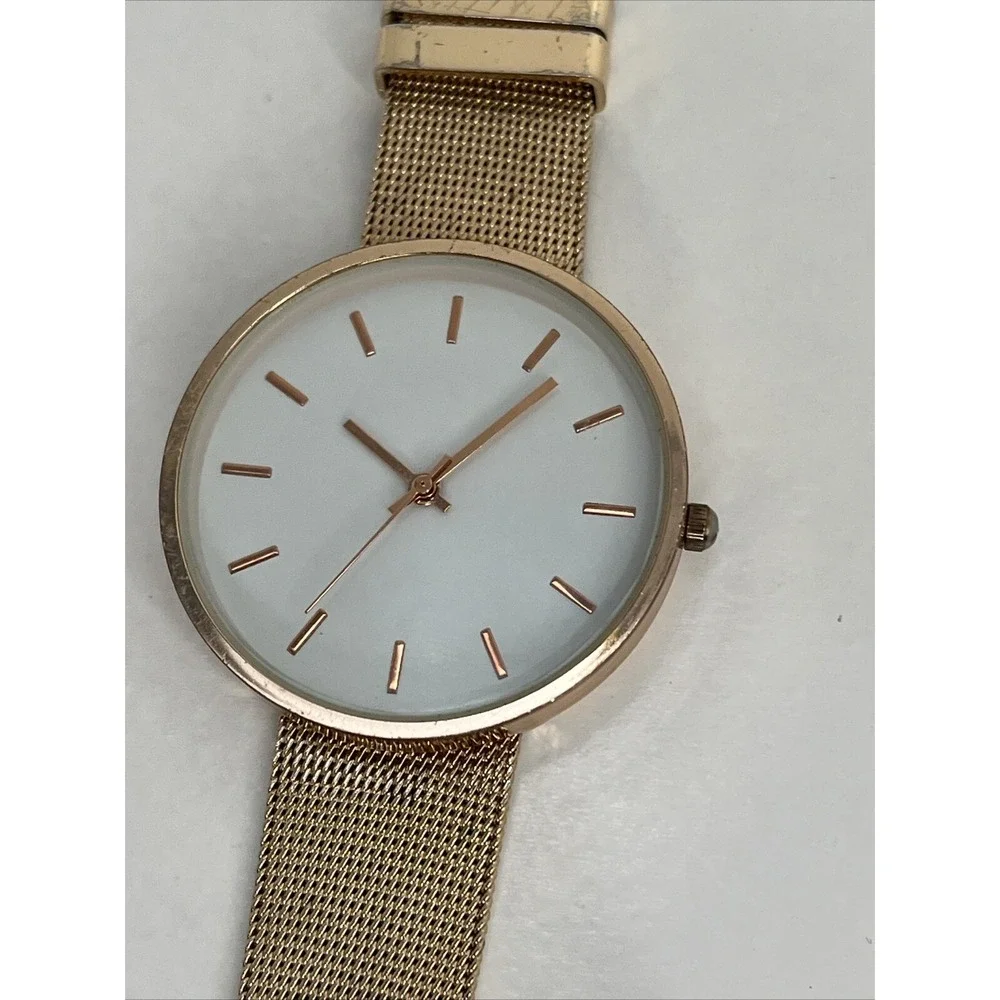 Women's Rose Gold Quartz Watch Mesh Metal Band White Dial- New‎ Battery